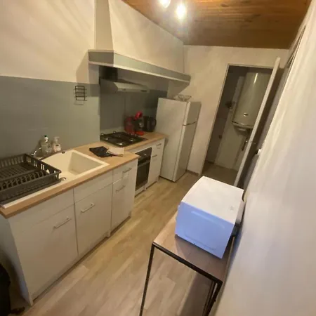 La Halte De 1er Etage * Massiac